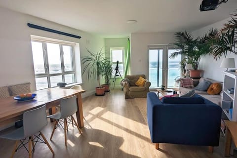 Best beachside views Appartement in Tramore