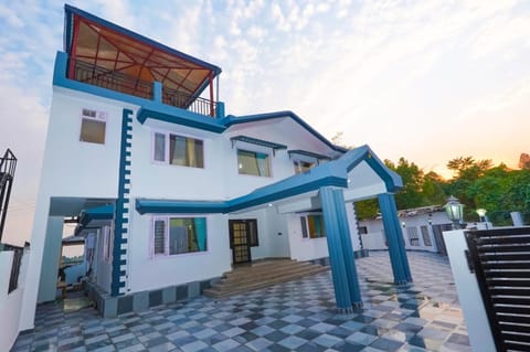 KumKum Stays Villa in Uttarakhand