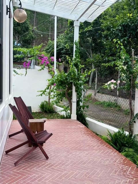 Garden, Balcony/Terrace