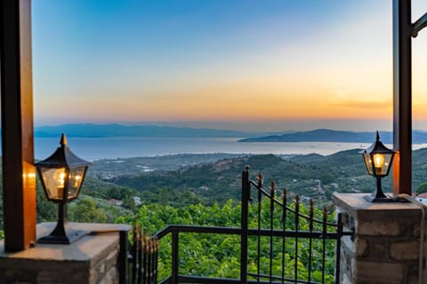 Nearby landmark, Natural landscape, View (from property/room), Balcony/Terrace, Mountain view, Sea view, Sunrise, Sunset