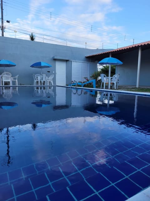 Day, Pool view, Swimming pool, sunbed