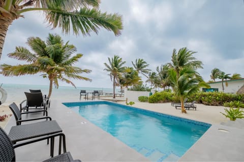 Pool view, Sea view, Swimming pool, sunbed