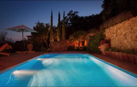 Night, Pool view, Swimming pool, sunbed