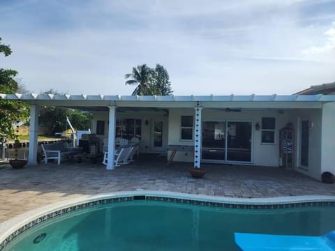 Island Breezes House in Pompano Beach