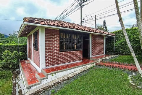 Cabaña campestre en Tuluá House in Tuluá