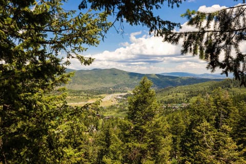 Moose Tracks Lodge - Park City Mountain Retreat House in Summit Park