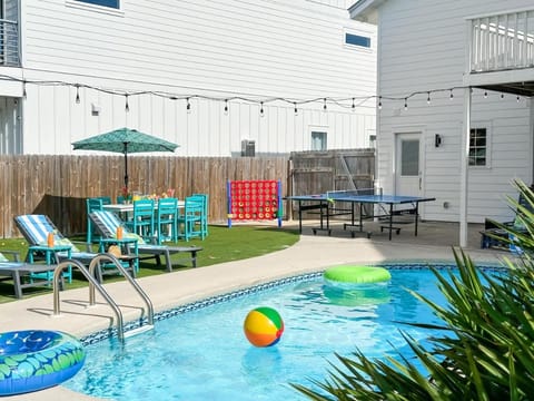 Blue Marlin Free Golf Cart & Bikes Hot Tub PrivatePool House in Destin