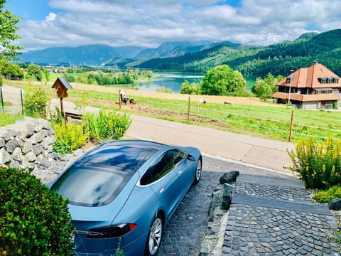 Nearby landmark, Natural landscape, Mountain view, Parking