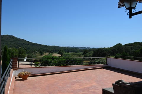 Day, Natural landscape, View (from property/room), Balcony/Terrace, Mountain view