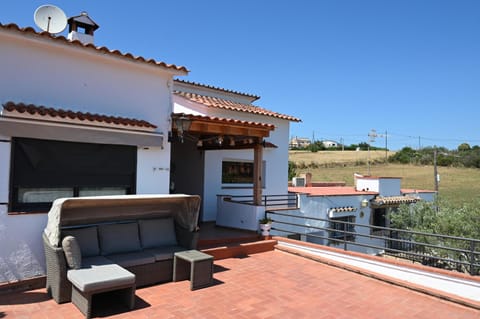 Property building, Day, Natural landscape, View (from property/room), Balcony/Terrace