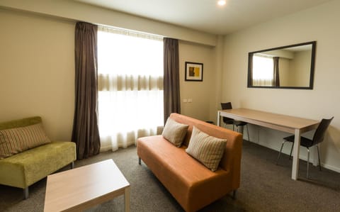 Ramada Suites by Wyndham Christchurch City Apartment hotel in Christchurch