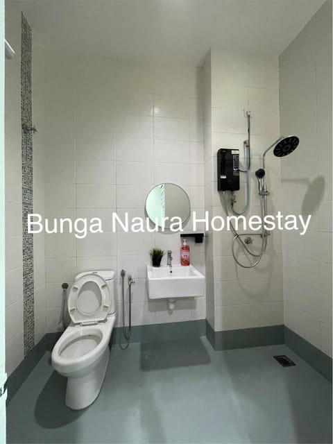 Bunga Naura Homestay House in Port Dickson