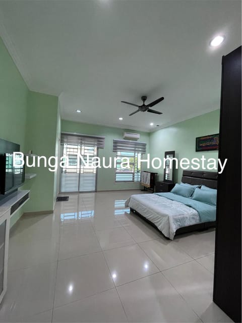 Bunga Naura Homestay House in Port Dickson