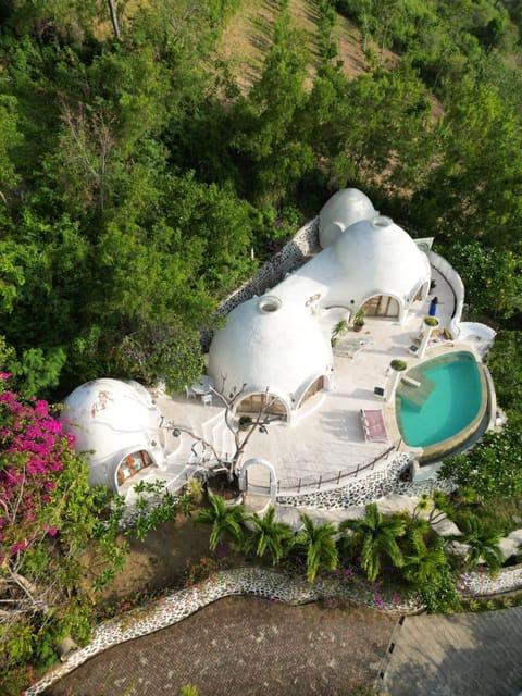 Day, Natural landscape, Bird's eye view, Pool view, Swimming pool, sunbed