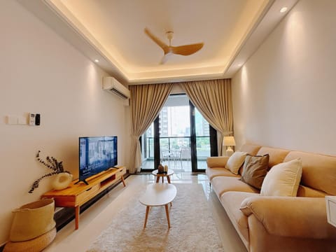 Communal lounge/ TV room, TV and multimedia, Living room, Seating area, Evening entertainment