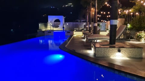 Night, Swimming pool