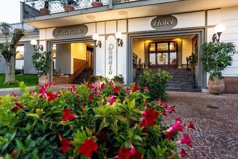 Facade/entrance, Garden view