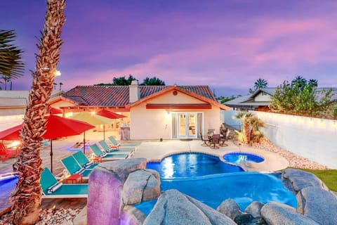 Happy Hour House in Bermuda Dunes