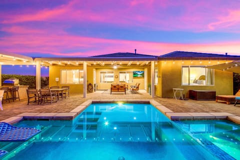 Secluded Private Golf Pool Home with Game Room House in Indio