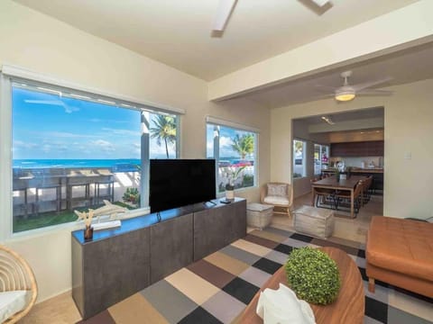 Ocean Boulevard - Beachfront 7 Bedroom Villa Best Beach in PR! Villa in Fajardo