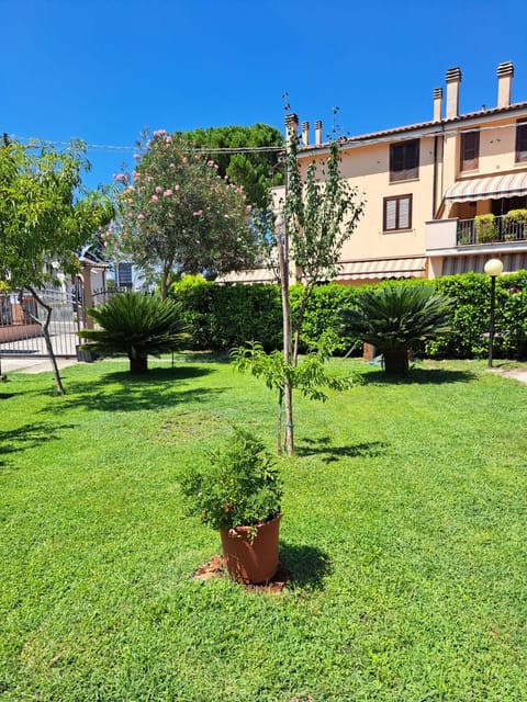 Garden, Garden