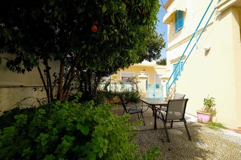 Property building, Seating area, Inner courtyard view