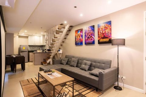 A2J Luxury Cinema 3BR Loft BGC Near High Street Apartment in Makati