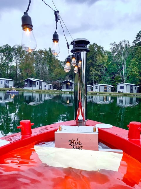 Water View Cabin - Fishing Lake - Groundhog Cabin House in Pittman Center