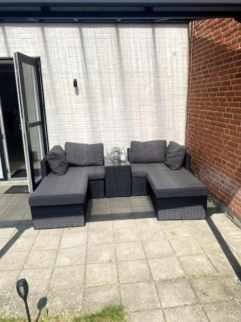 Day, Balcony/Terrace, Living room