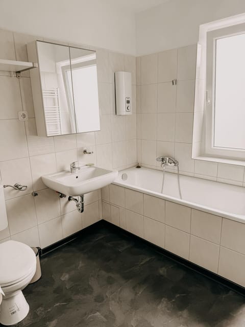 Wohnen im Ländereck! Essen-Mülheim-Oberhausen! BS2L Apartment in Oberhausen