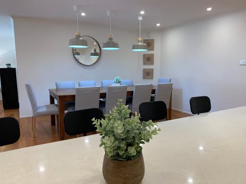 Dining area, kitchen