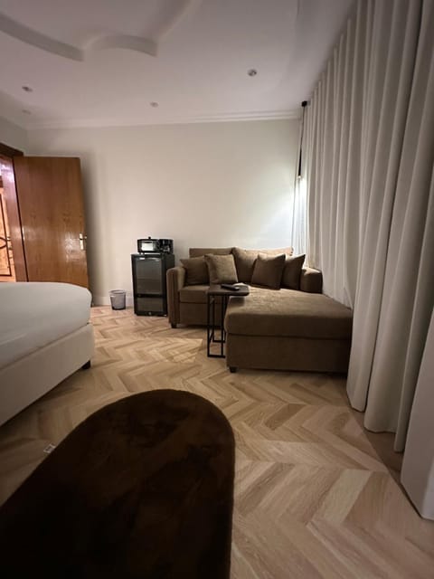 استديو فاخر بمنطقة مركزية حي الغدير Apartment in Riyadh