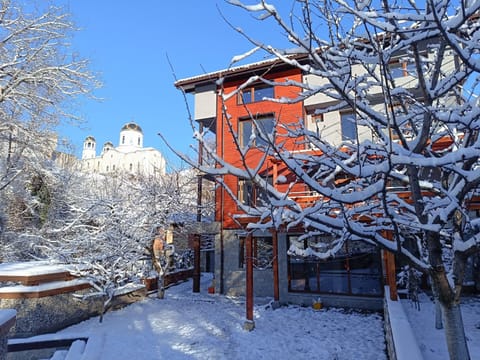 Property building, Day, Winter