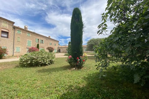 04B1 Apartment in the heart of lavender fields Apartment in Valensole