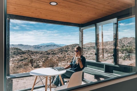 Rocky Roost Cabin - Private Boulder Hiking House in Yucca Valley