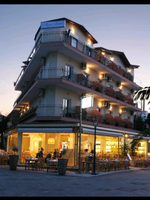 Plaza Hotel Hotel in Chaniotis