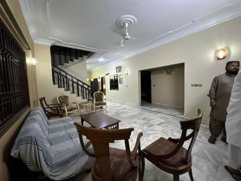 spacious family home in the city Villa in Karachi