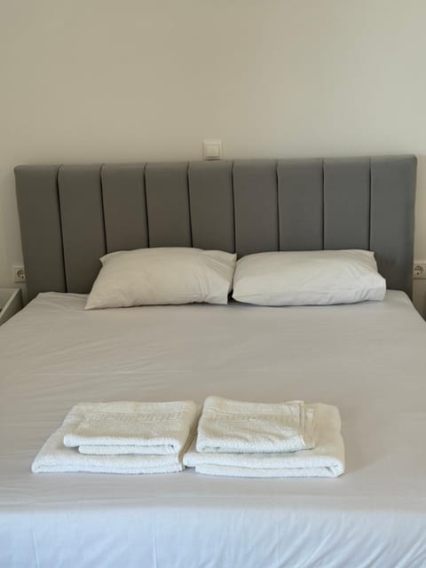 Vila Isufi Bed and Breakfast in Sarandë