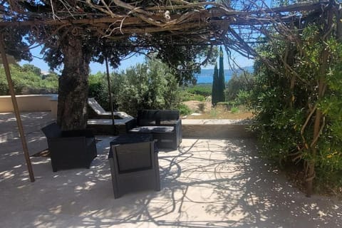 Villa piscine vue sur le golfe de Saint-Tropez Villa in Grimaud