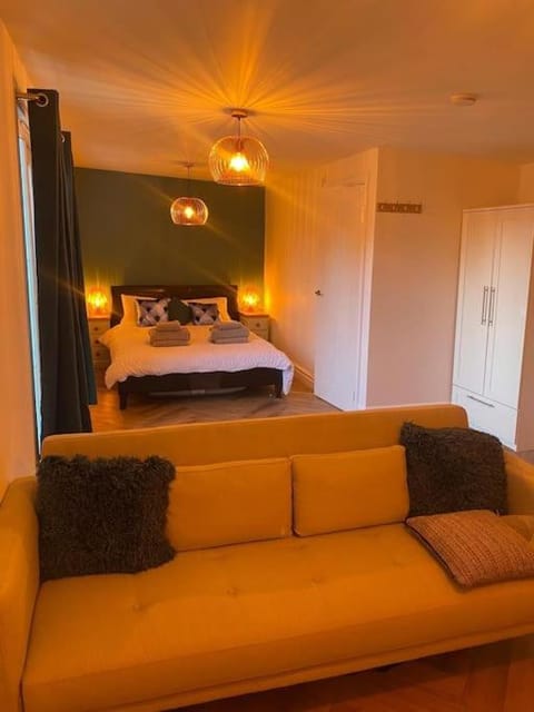 Cozy Cabin with Modern Comforts Cabin in Oxford