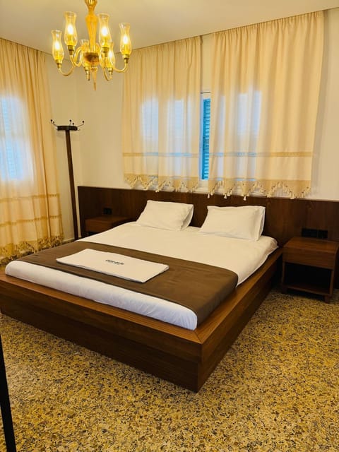 Diamante Guest House-Ground Apartment in Famagusta