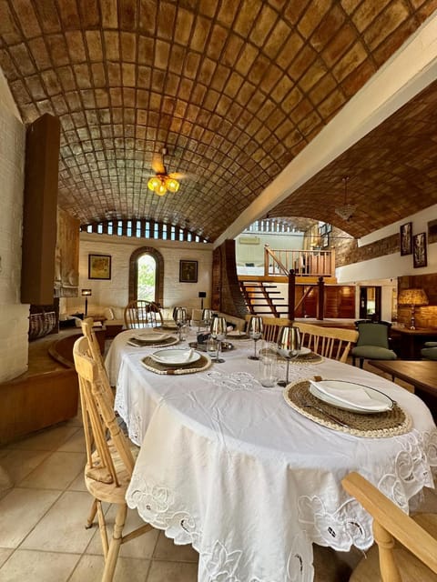 Dining area, fireplace, heating, air conditioner