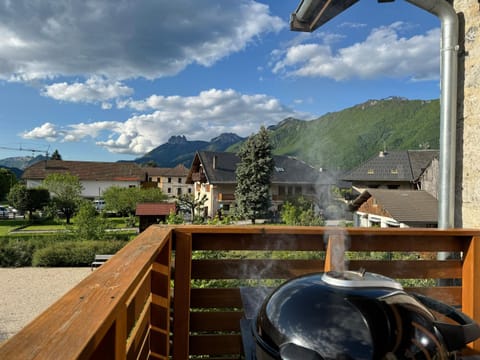 Balcony/Terrace, Balcony/Terrace, Mountain view