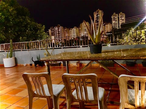 GHouse Bed and Breakfast in Londrina