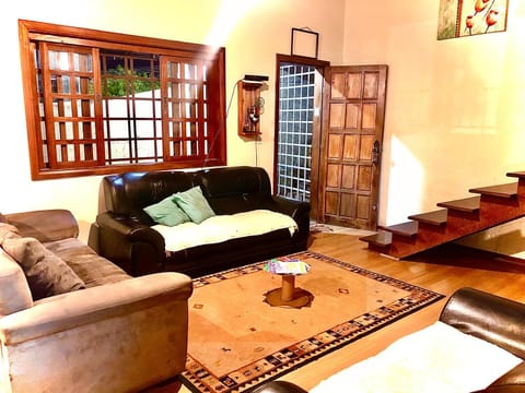 GHouse Bed and Breakfast in Londrina