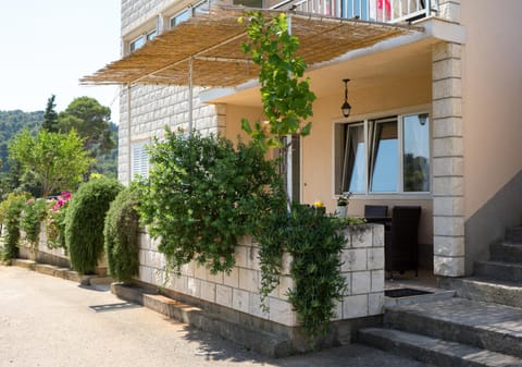 Property building, Patio, Facade/entrance, Mountain view, Sea view