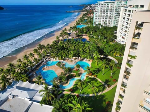 Elegant Beachfront Studio in Monarca Ixtapa Apartment in Ixtapa Zihuatanejo