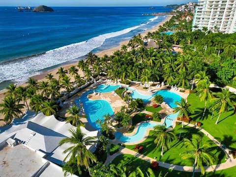 Elegant Beachfront Studio in Monarca Ixtapa Apartment in Ixtapa Zihuatanejo