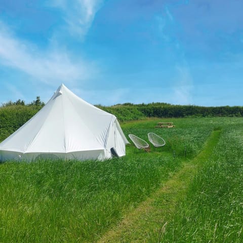 The Rounds Luxury tent in Amroth