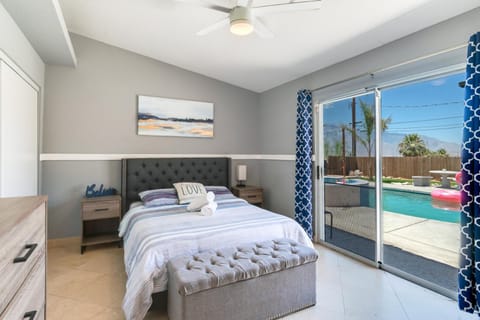 Bedroom, Pool view